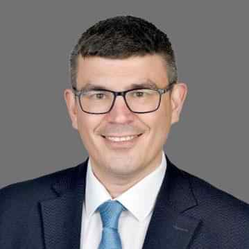 Doğan Yanbastı